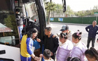暖心守護，青島足球場迎小球迷