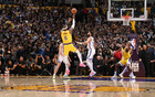 NBA賽季經(jīng)典：詹皇加冕得分王，巴特勒率隊(duì)逆襲