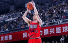 久別重逢，郭艾倫亮相CBA啟東站，簡單投籃
