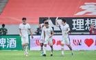 漢超進球，申花勝青島，補時劇本再現(xiàn)。